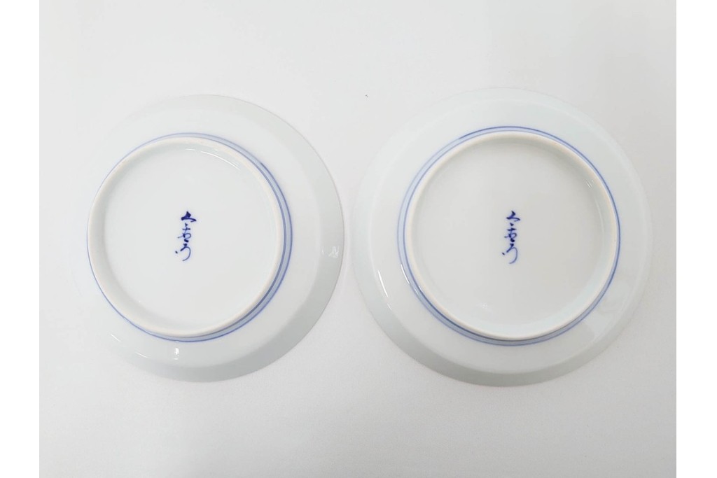 今泉今右衛門　有田焼　錦葵絵の銘々皿(4.1寸)5点・花画の湯呑2点セット　共箱付き　(R-087401)