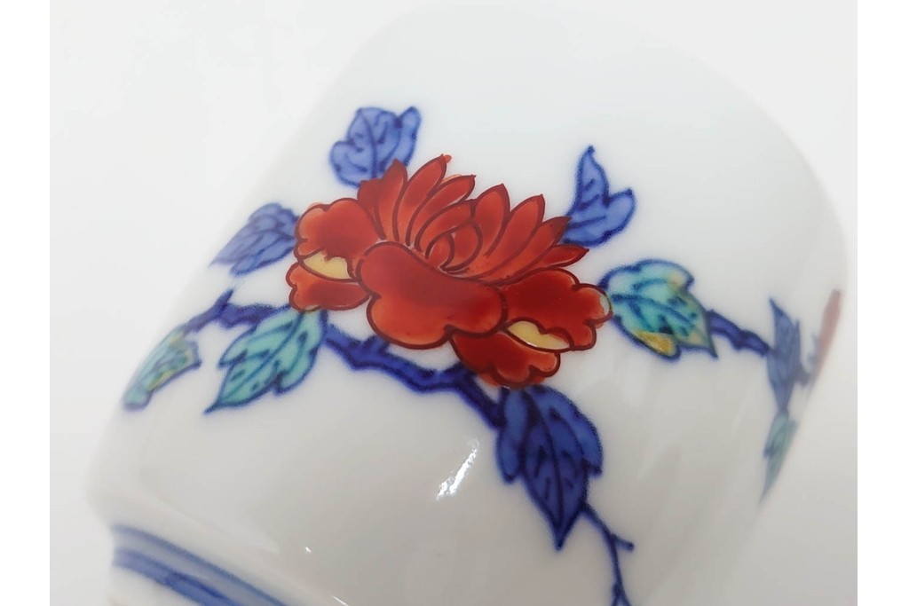 今泉今右衛門　有田焼　錦葵絵の銘々皿(4.1寸)5点・花画の湯呑2点セット　共箱付き　(R-087401)