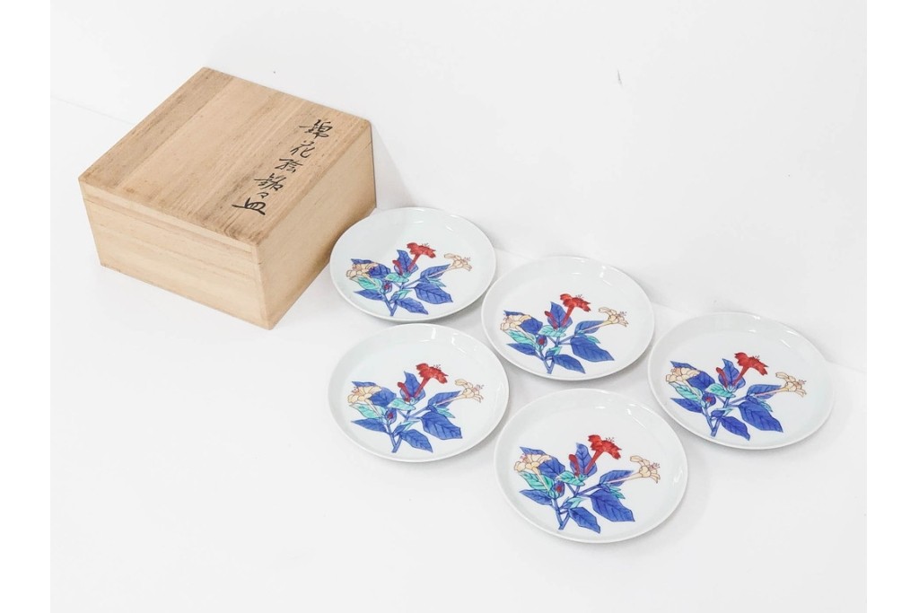 今泉今右衛門　有田焼　5.1寸　錦白粉花絵の銘々皿5点セット　共箱付き　(R-087402)