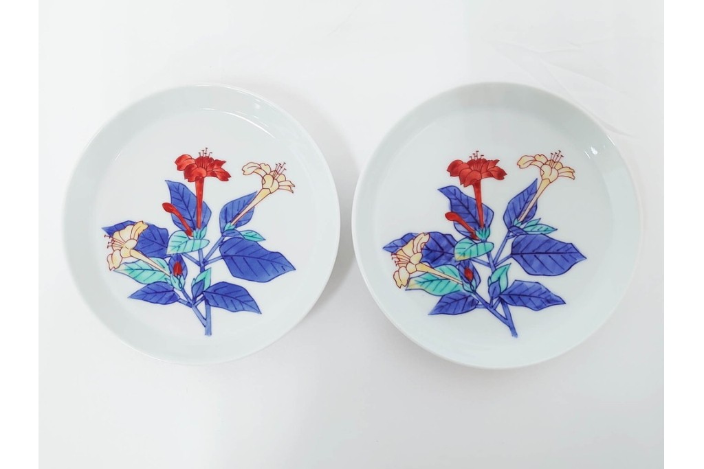 今泉今右衛門　有田焼　5.1寸　錦白粉花絵の銘々皿5点セット　共箱付き　(R-087402)