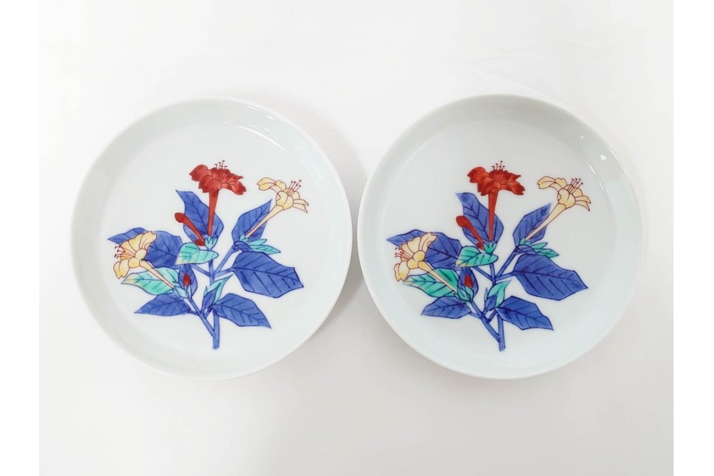 今泉今右衛門　有田焼　5.1寸　錦白粉花絵の銘々皿5点セット　共箱付き　(R-087402)