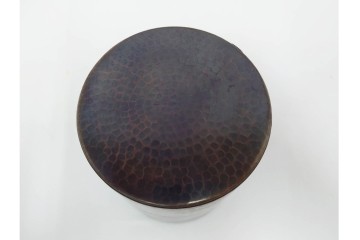 純銅手打の茶托5点/瑞正造　銅製鋲打の茶筒・鎚目模様の托子10点/玉川堂　計15点セット　共箱付き　(R-087403)