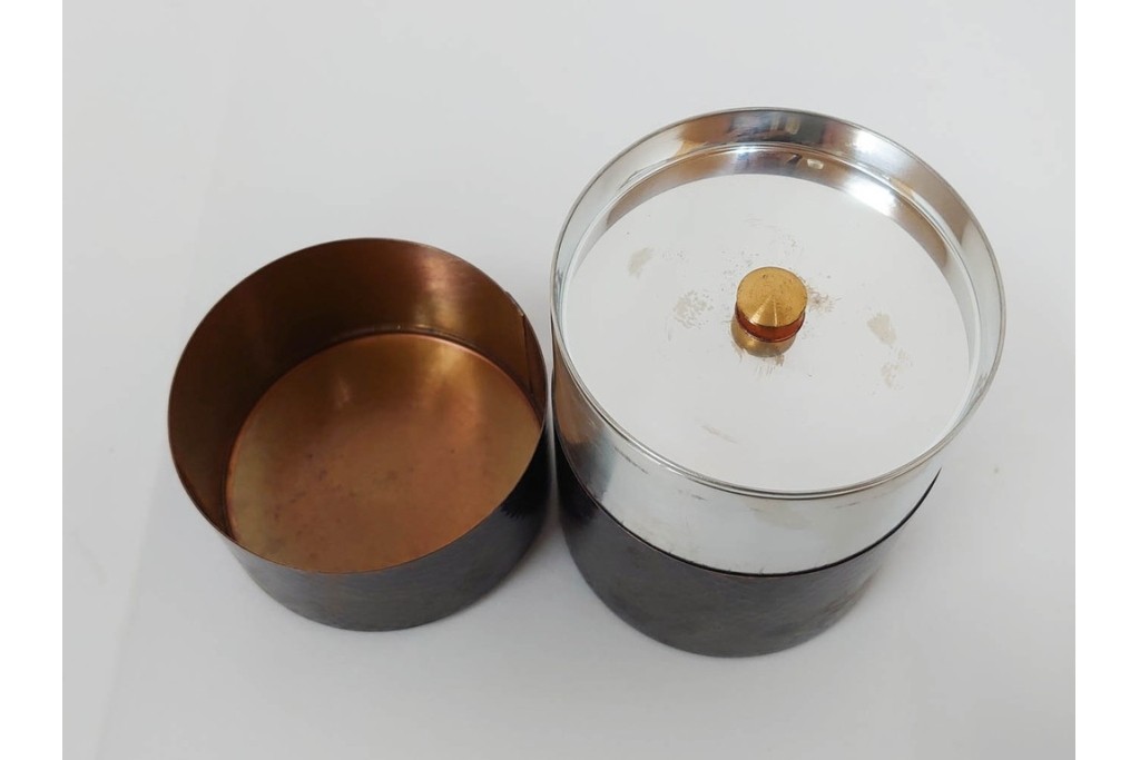 純銅手打の茶托5点/瑞正造　銅製鋲打の茶筒・鎚目模様の托子10点/玉川堂　計15点セット　共箱付き　(R-087403)