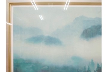 真作　新復刻画　東山魁夷　監修 東山すみ　HC/250　「青い谷」　霧に包まれた深い森と滝が美しいリトグラフ　外箱付き　(R-087404)