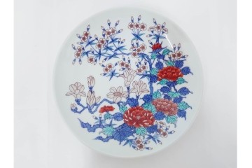 十三代 今泉今右衛門　有田焼　約29cm(9.5寸)　襲名十周年記念オリジナル作品　「色鍋島玉堂富貴画額皿」　共箱・認定書・皿立て付き　(R-087412)