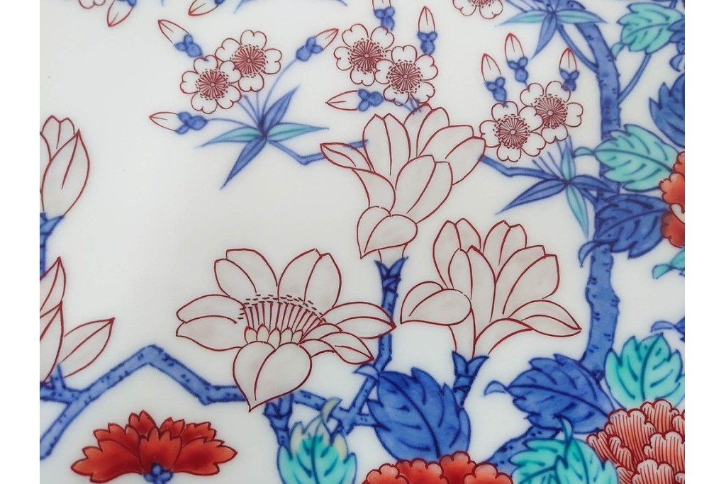 十三代 今泉今右衛門　有田焼　約29cm(9.5寸)　襲名十周年記念オリジナル作品　「色鍋島玉堂富貴画額皿」　共箱・認定書・皿立て付き　(R-087412)