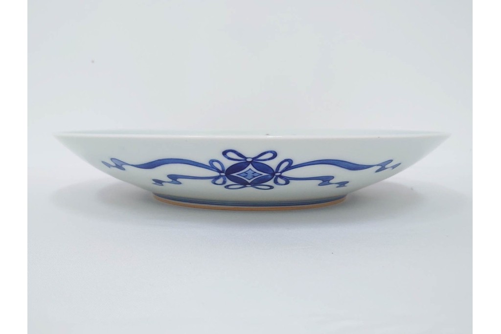 十三代 今泉今右衛門　有田焼　約29cm(9.5寸)　襲名十周年記念オリジナル作品　「色鍋島玉堂富貴画額皿」　共箱・認定書・皿立て付き　(R-087412)