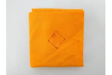 十三代 今泉今右衛門　有田焼　約29cm(9.5寸)　襲名十周年記念オリジナル作品　「色鍋島玉堂富貴画額皿」　共箱・認定書・皿立て付き　(R-087412)