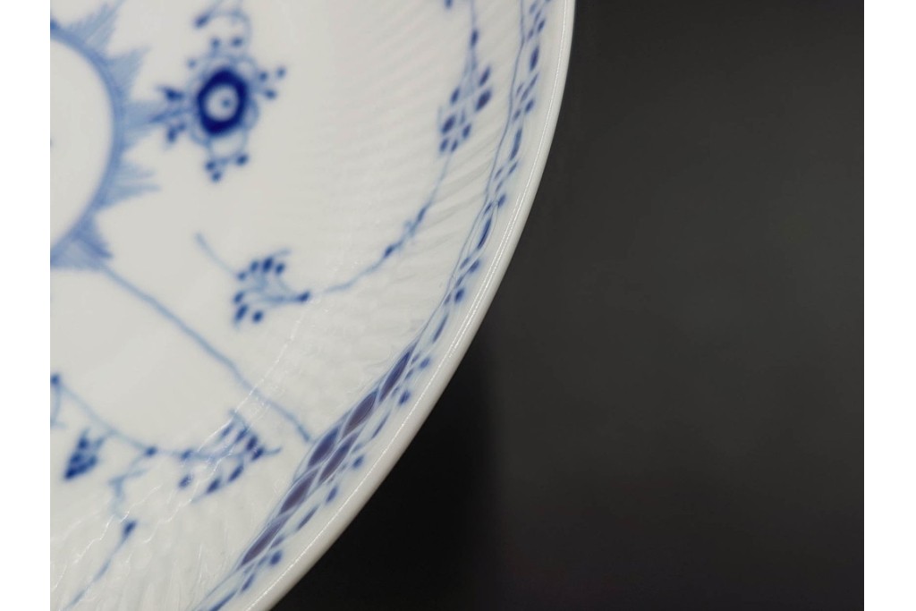 デンマーク製　ROYAL COPENHAGEN(ロイヤルコペンハーゲン)　ブルーフルーテッド　ハーフレースのコンポート　(R-087414)