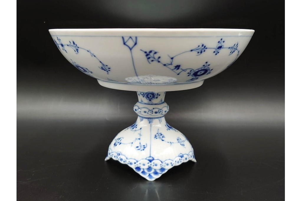 デンマーク製　ROYAL COPENHAGEN(ロイヤルコペンハーゲン)　ブルーフルーテッド　ハーフレースのコンポート　(R-087414)