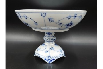デンマーク製　ROYAL COPENHAGEN(ロイヤルコペンハーゲン)　ブルーフルーテッド　ハーフレースのコンポート　(R-087414)