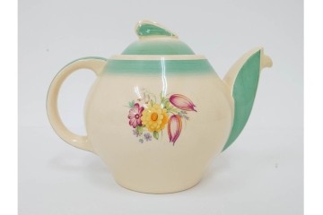 イギリスヴィンテージ　Susie Cooper(スージークーパー)　スワンシースプレイ　ティーポット・クリーマー・プレート・カップ&ソーサー・トリオ6客　洋食器セット　(R-087415)