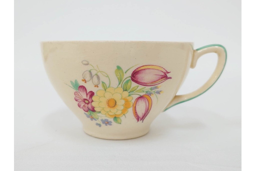 イギリスヴィンテージ　Susie Cooper(スージークーパー)　スワンシースプレイ　ティーポット・クリーマー・プレート・カップ&ソーサー・トリオ6客　洋食器セット　(R-087415)