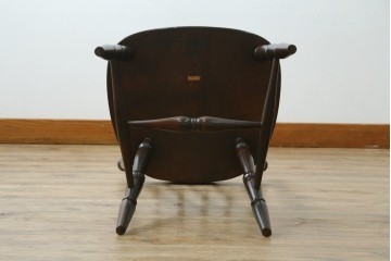 中古　北海道民芸家具　クラシカルな雰囲気を醸し出すダイニングチェア　(R-087420)