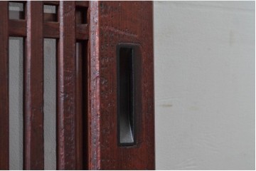 アンティーク建具　明治から大正期　アクリル板入り　長い歴史を刻んだ風合いが魅力的な格子帯戸1枚　(R-087422)
