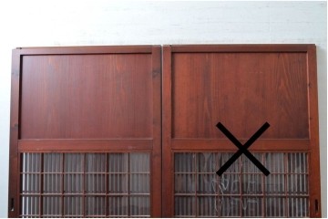 アンティーク建具　明治から大正期　アクリル板入り　長い歴史を刻んだ風合いが魅力的な格子帯戸1枚　(R-087422)