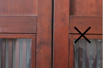 アンティーク建具　明治から大正期　アクリル板入り　長い歴史を刻んだ風合いが魅力的な格子帯戸1枚　(R-087422)