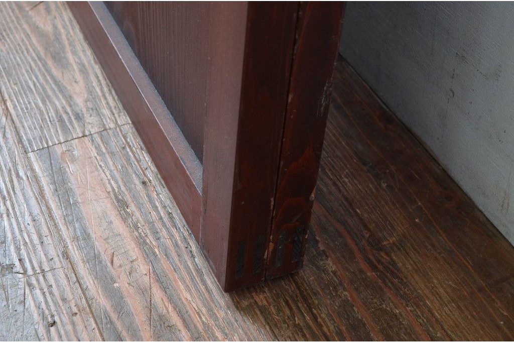 アンティーク建具　明治から大正期　アクリル板入り　長い歴史を刻んだ風合いが魅力的な格子帯戸1枚　(R-087422)