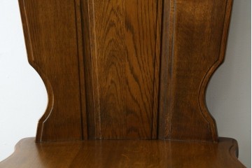 中古　美品　希少な絶版品!!　カリモク家具(karimoku)　ルスティック(RUSTIC)　オーク材　カントリースタイルの空間づくりにおすすめなダイニングチェア2脚セット　(R-087423)