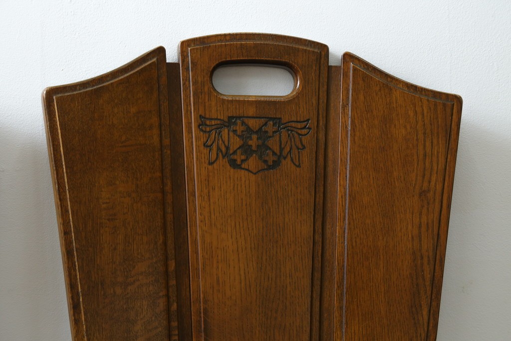 中古　美品　希少な絶版品!!　カリモク家具(karimoku)　ルスティック(RUSTIC)　オーク材　カントリースタイルの空間づくりにおすすめなダイニングチェア2脚セット　(R-087423)