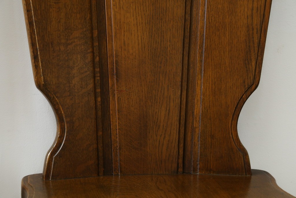 中古　美品　希少な絶版品!!　カリモク家具(karimoku)　ルスティック(RUSTIC)　オーク材　カントリースタイルの空間づくりにおすすめなダイニングチェア2脚セット　(R-087423)