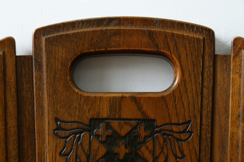 中古　美品　希少な絶版品!!　カリモク家具(karimoku)　ルスティック(RUSTIC)　オーク材　カントリースタイルの空間づくりにおすすめなダイニングチェア2脚セット　(R-087423)