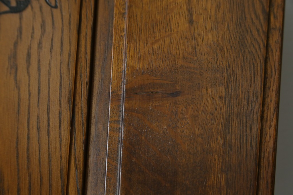 中古　美品　希少な絶版品!!　カリモク家具(karimoku)　ルスティック(RUSTIC)　オーク材　カントリースタイルの空間づくりにおすすめなダイニングチェア2脚セット　(R-087423)