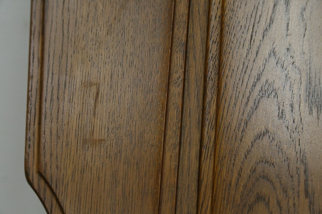 中古　美品　希少な絶版品!!　カリモク家具(karimoku)　ルスティック(RUSTIC)　オーク材　カントリースタイルの空間づくりにおすすめなダイニングチェア2脚セット　(R-087423)