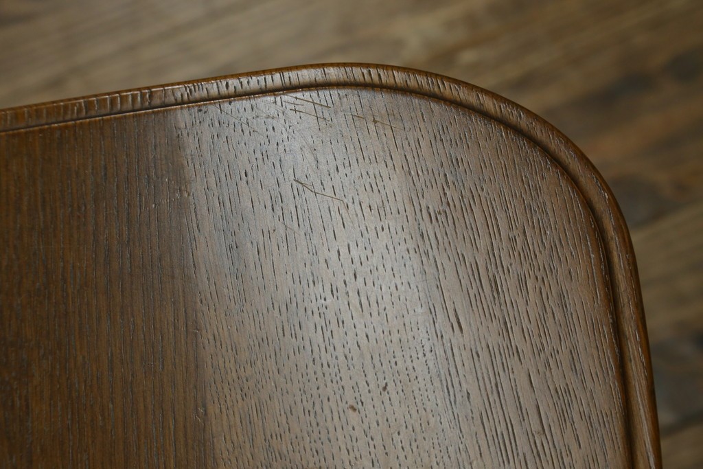 中古　美品　希少な絶版品!!　カリモク家具(karimoku)　ルスティック(RUSTIC)　オーク材　カントリースタイルの空間づくりにおすすめなダイニングチェア2脚セット　(R-087423)