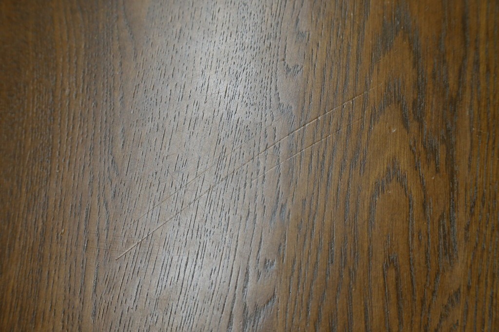 中古　美品　希少な絶版品!!　カリモク家具(karimoku)　ルスティック(RUSTIC)　オーク材　カントリースタイルの空間づくりにおすすめなダイニングチェア2脚セット　(R-087423)