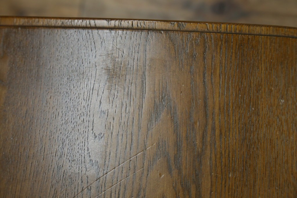 中古　美品　希少な絶版品!!　カリモク家具(karimoku)　ルスティック(RUSTIC)　オーク材　カントリースタイルの空間づくりにおすすめなダイニングチェア2脚セット　(R-087423)