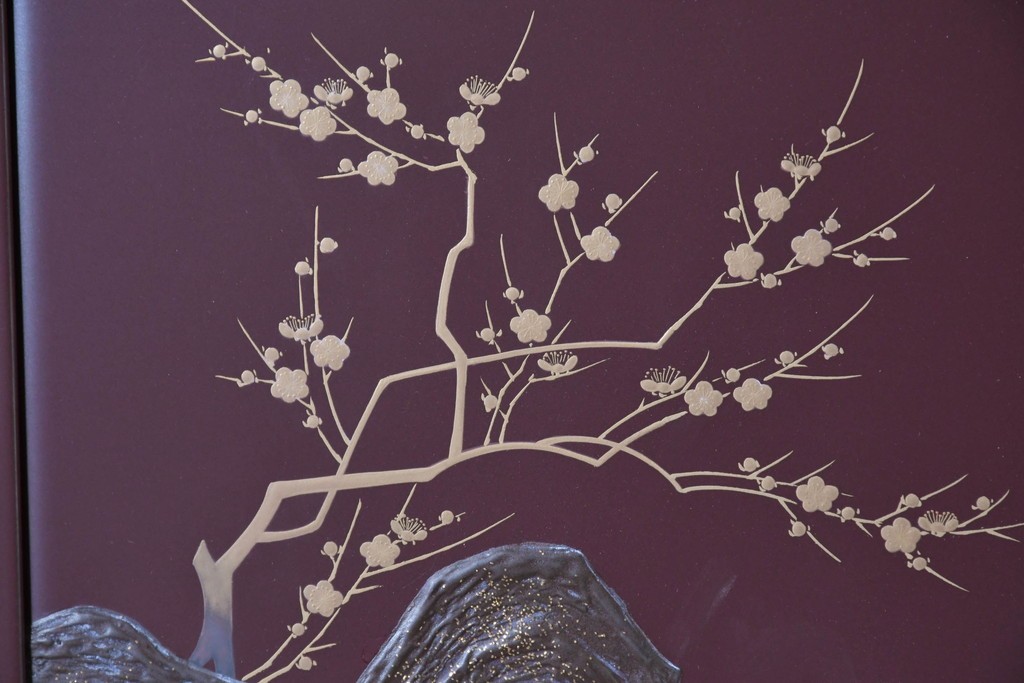 中古　高級品!!　桐箪笥(並厚)　美しい蒔絵(山水図)入りの衣装箪笥　(R-087424)