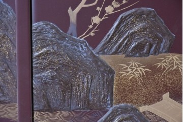 中古　高級品!!　桐箪笥(並厚)　美しい蒔絵(山水図)入りの衣装箪笥　(R-087424)