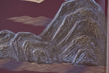 中古　高級品!!　桐箪笥(並厚)　美しい蒔絵(山水図)入りの衣装箪笥　(R-087424)