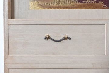 中古　高級品!!　桐箪笥(並厚)　美しい蒔絵(山水図)入りの衣装箪笥　(R-087424)