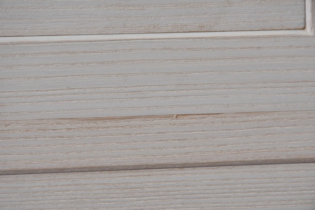 中古　高級品!!　桐箪笥(並厚)　美しい蒔絵(山水図)入りの衣装箪笥　(R-087424)