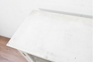 和製アンティーク　希少サイズ　ホワイトペイントが可愛らしい全面ガラスの小さなケビント　(R-087427)