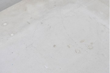 和製アンティーク　希少サイズ　ホワイトペイントが可愛らしい全面ガラスの小さなケビント　(R-087427)