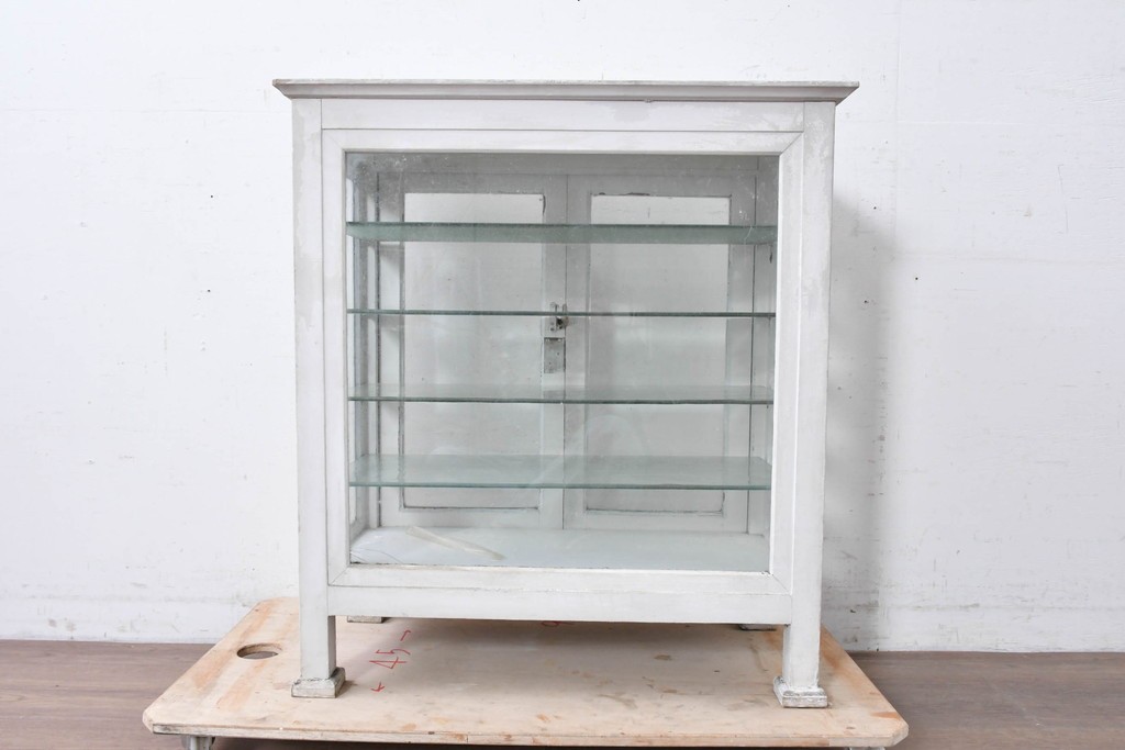 和製アンティーク　希少サイズ　ホワイトペイントが可愛らしい全面ガラスの小さなケビント　(R-087427)