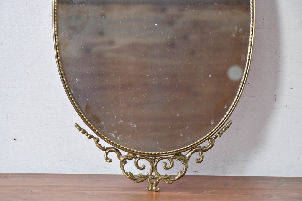 中古　イタリア製　真鍮フレーム　エレガントな透かし装飾の壁掛けミラー　(R-087430)