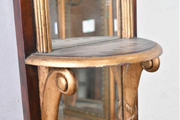 中古　THEODORE ALEXANDER(セオドア・アレキサンダー)　ジョージアン様式　シェルフ付きウォールミラー　(R-087431)