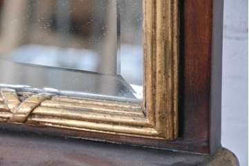 中古　THEODORE ALEXANDER(セオドア・アレキサンダー)　ジョージアン様式　シェルフ付きウォールミラー　(R-087431)