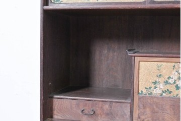 和製アンティーク　華やかな金色の背景に白椿が描かれた槐(エンジュ)材の茶棚　(R-087434)