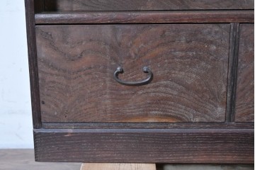 和製アンティーク　華やかな金色の背景に白椿が描かれた槐(エンジュ)材の茶棚　(R-087434)