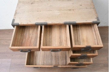 和製アンティーク　総桐材　時代を感じる木地の味わいが魅力の小箪笥　(R-087435)