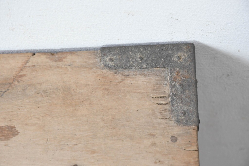 和製アンティーク　総桐材　時代を感じる木地の味わいが魅力の小箪笥　(R-087435)