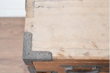 和製アンティーク　総桐材　時代を感じる木地の味わいが魅力の小箪笥　(R-087435)