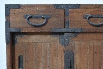 和製アンティーク　総桐材　時代を感じる木地の味わいが魅力の小箪笥　(R-087435)