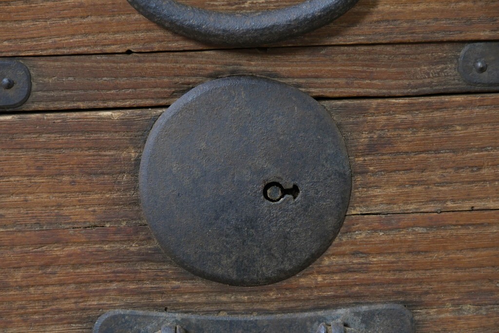 和製アンティーク　総桐材　時代を感じる木地の味わいが魅力の小箪笥　(R-087435)