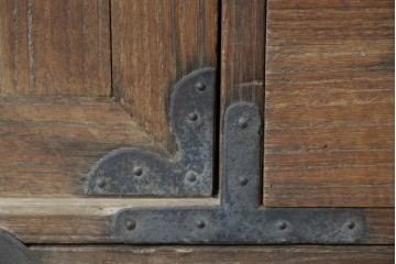 和製アンティーク　総桐材　時代を感じる木地の味わいが魅力の小箪笥　(R-087435)